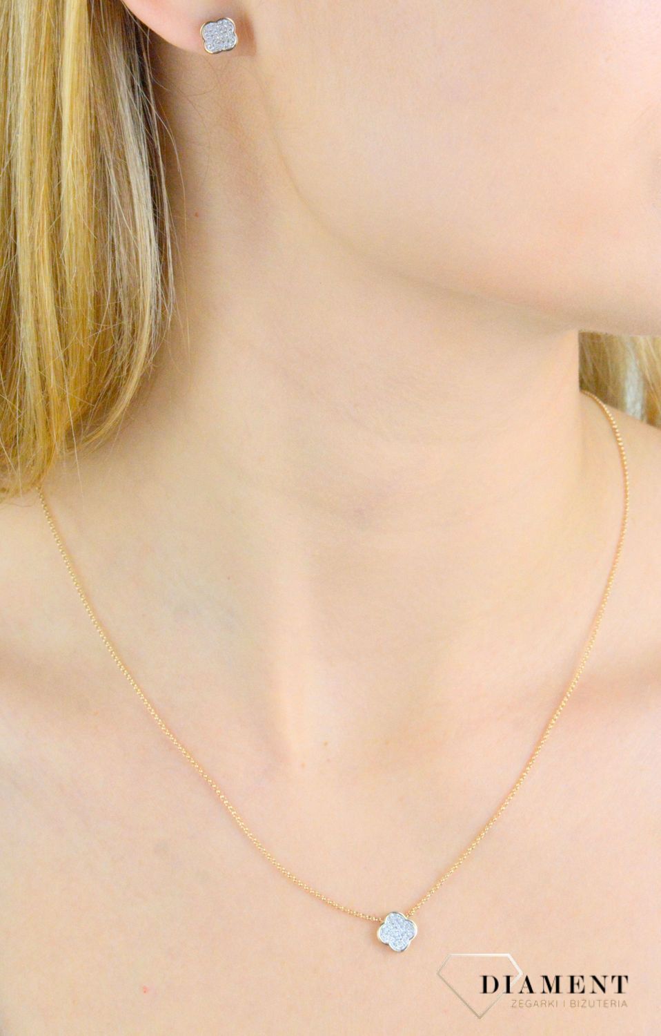 Złoty naszyjnik damski 585 koniczynka z diamentami 0,1ct N10163Y G. Biżuteria z diamentami. Naszyjnik z diamentami. Naszyjnik złoty z diamentami. Naszyjnik koniczynka z diamentami. Złoty naszyjnik damski idealny na prezent  (1).jpg